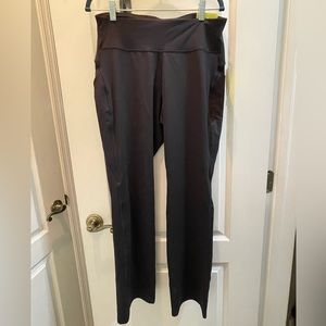 NWT All In Motion Curvy Yoga Pants Medium